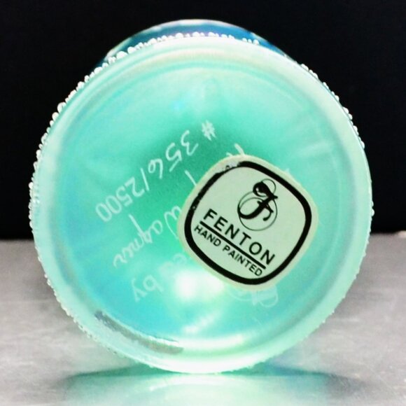 Vintage Fenton Butterfly Floral Egg Signed Numbered w/ Box Collectible - Picture 4 of 8